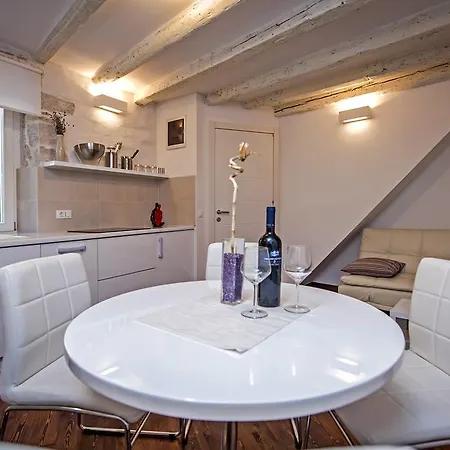 Pisinium Rovinj